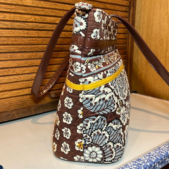 Vera Bradley quilted fabric tote, shoulder bag, patent leather trim. Like new. - Picture 8 of 17